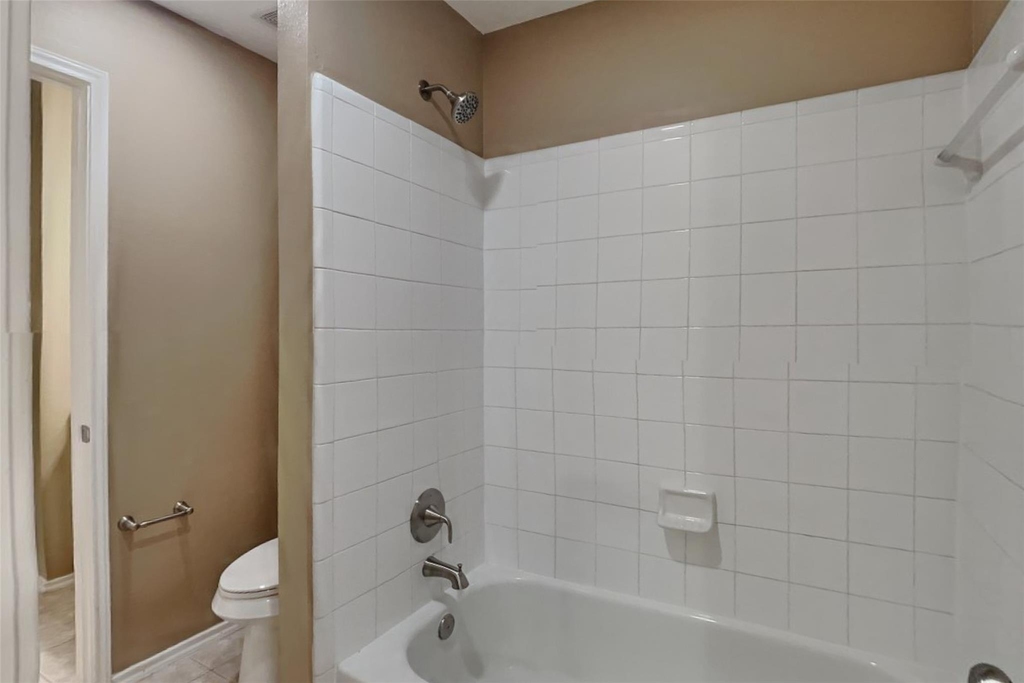 16442 Redbud Berry Lane - Photo 9