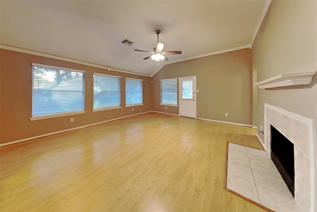 16442 Redbud Berry Lane - Photo 2