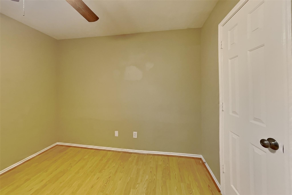 16442 Redbud Berry Lane - Photo 14