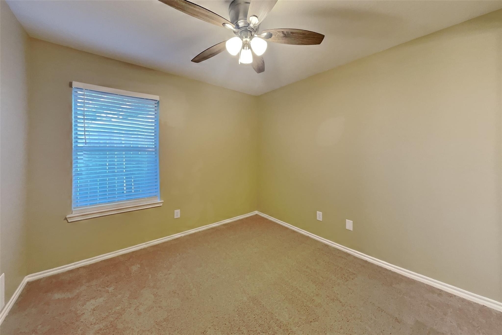 16442 Redbud Berry Lane - Photo 12