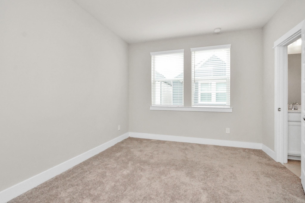 755 Strawberry Pines Court - Photo 37