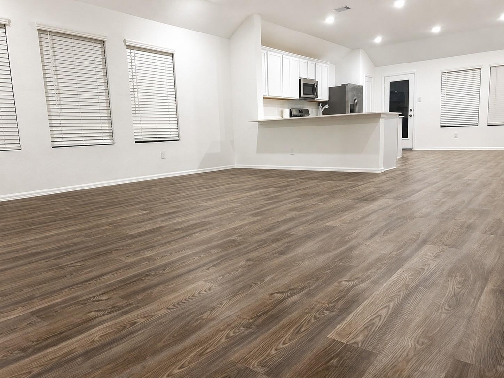 7927 Eagle Creek Ln - Photo 3
