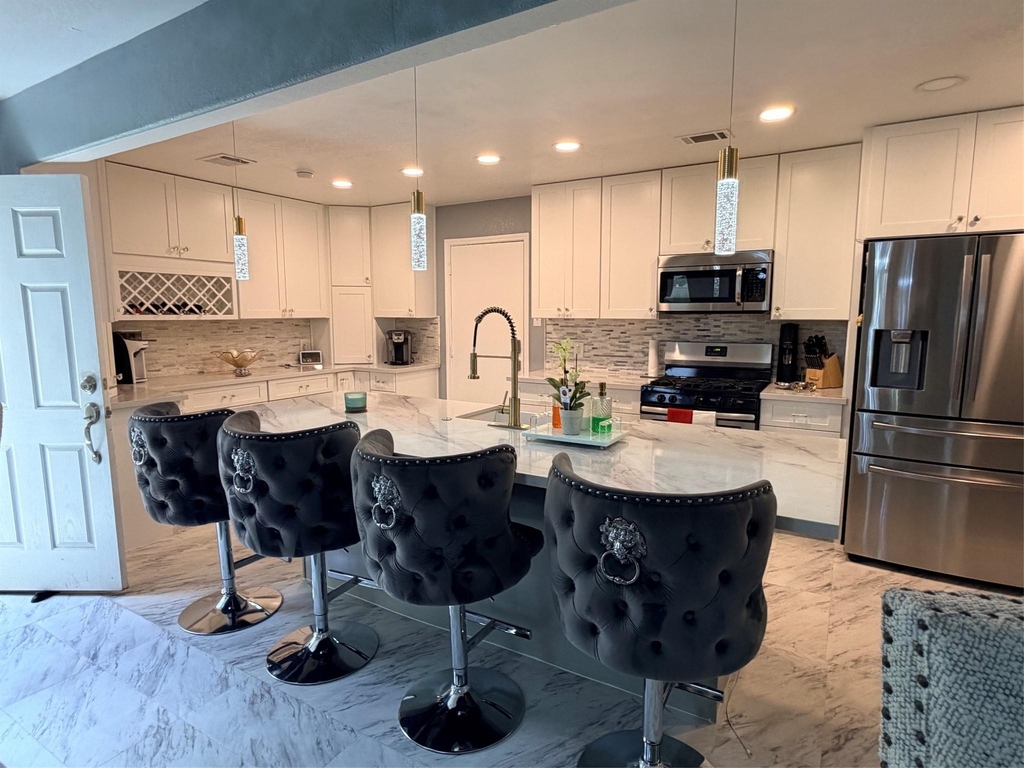 118 Highland Street - Photo 9