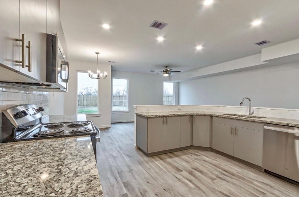 4804 Centipede Road - Photo 4