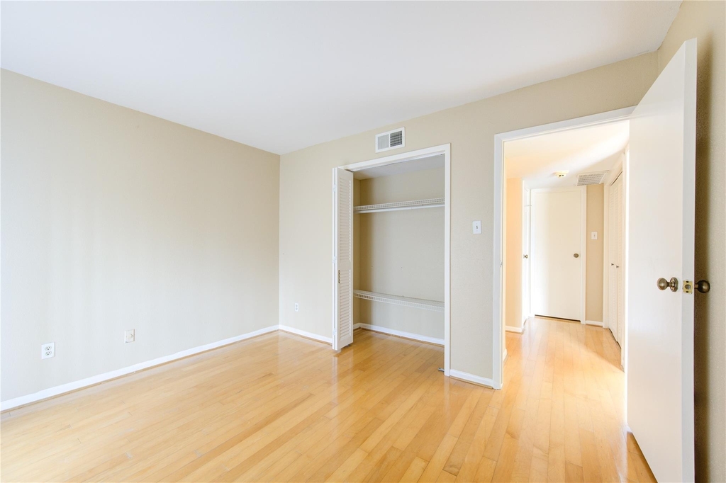 3055 Walnut Bend Lane - Photo 19