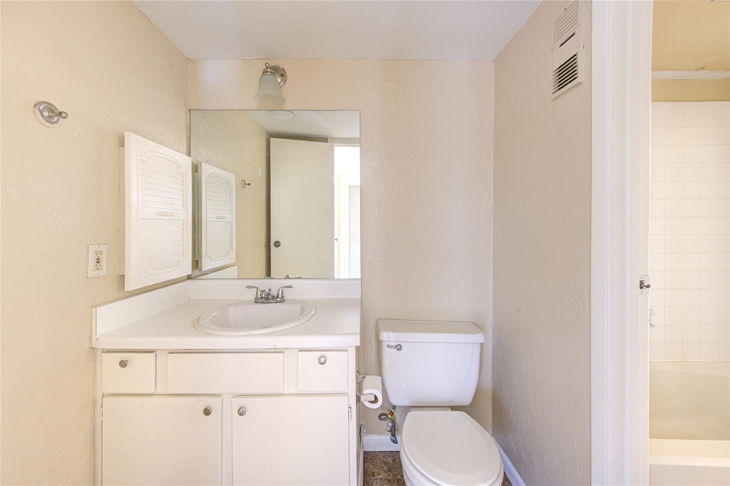 3055 Walnut Bend Lane - Photo 23
