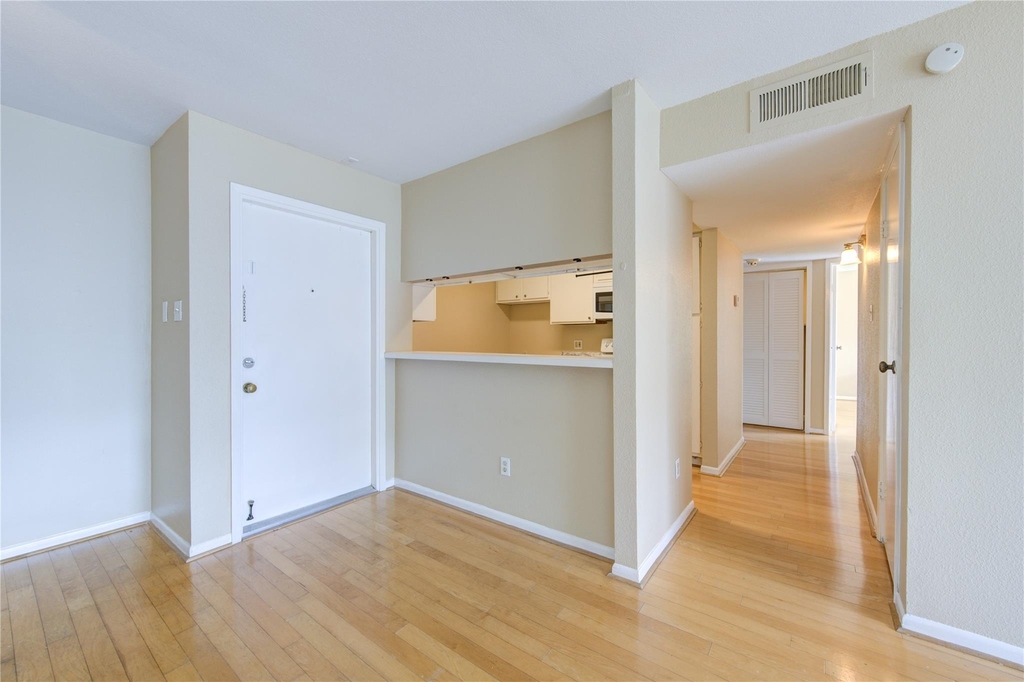 3055 Walnut Bend Lane - Photo 3
