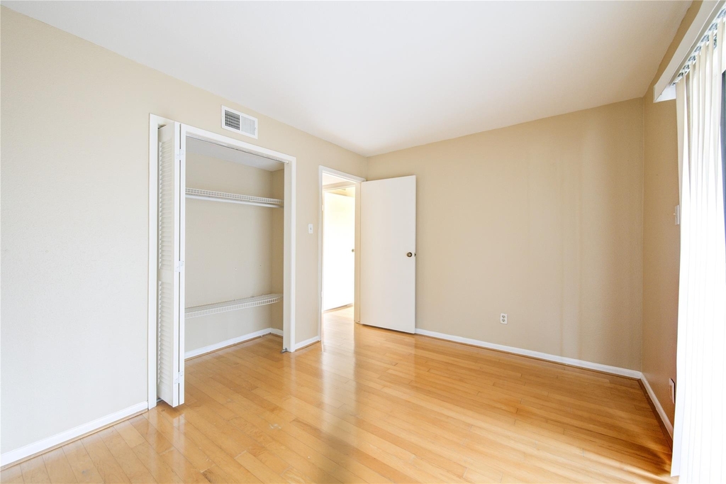 3055 Walnut Bend Lane - Photo 20