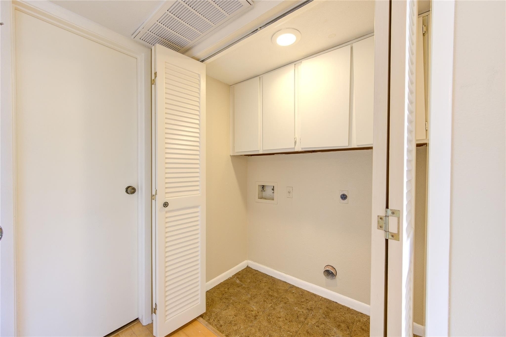 3055 Walnut Bend Lane - Photo 21