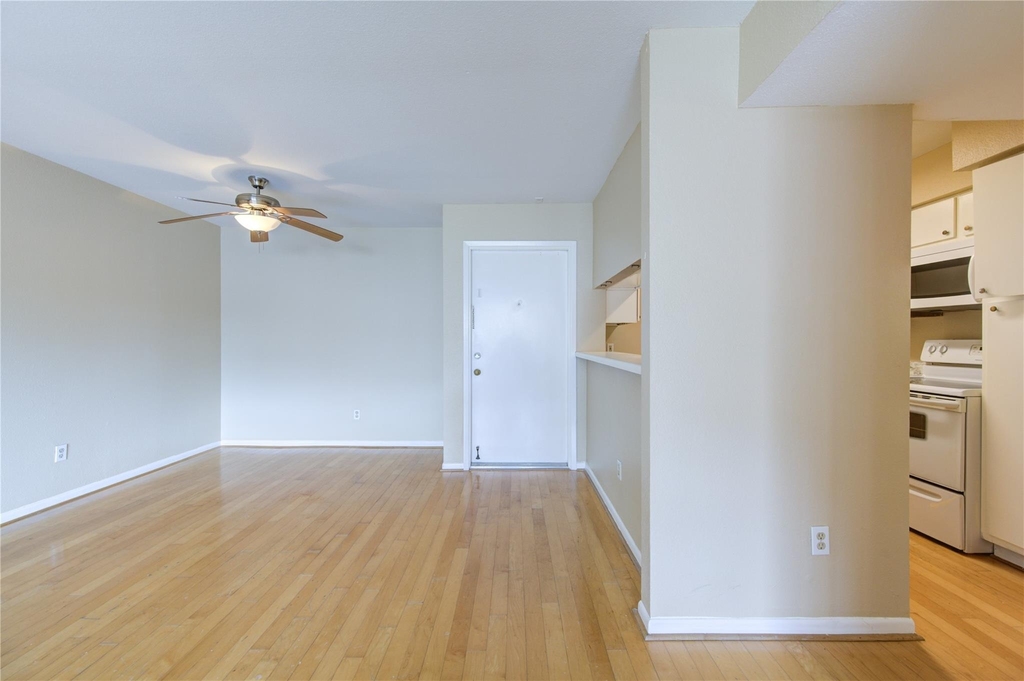 3055 Walnut Bend Lane - Photo 2