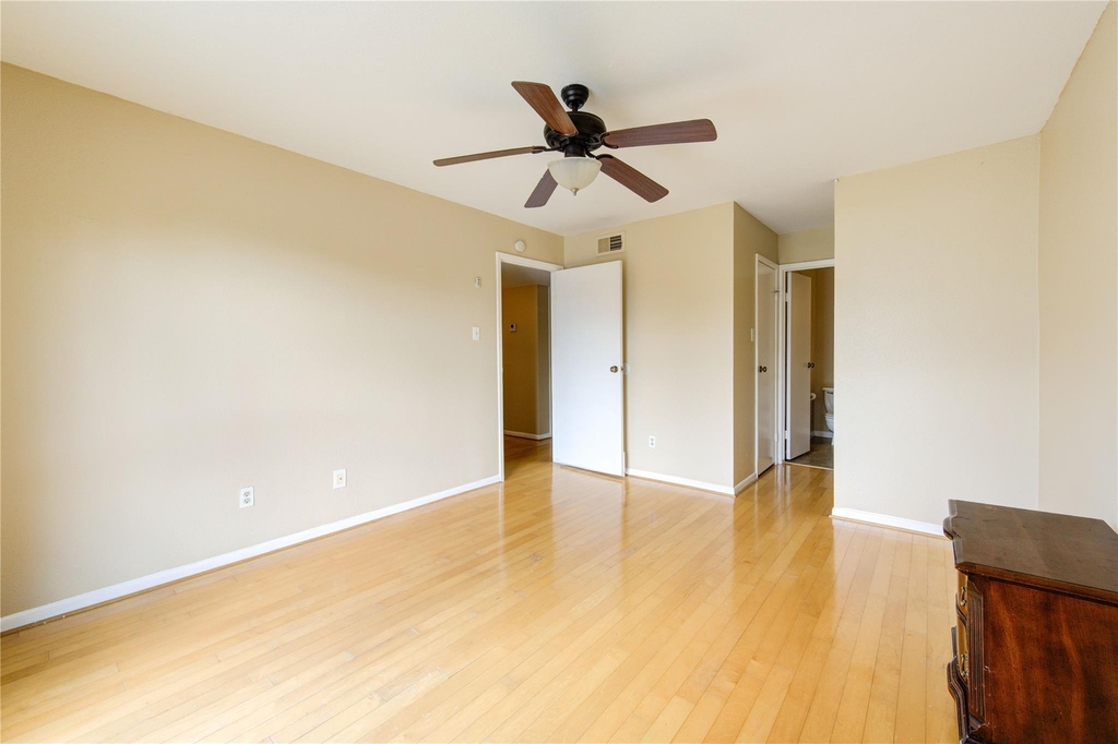 3055 Walnut Bend Lane - Photo 14