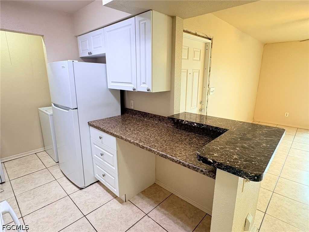 2937 Winkler Avenue - Photo 1