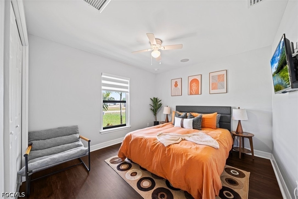522 Ne Van Loon Lane - Photo 18