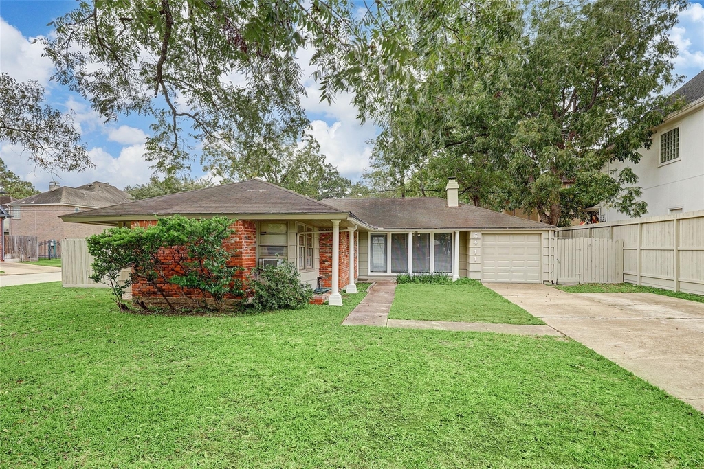 5411 Evergreen Street - Photo 0