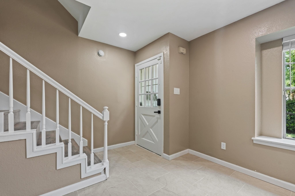 6715 Biggs Court - Photo 2