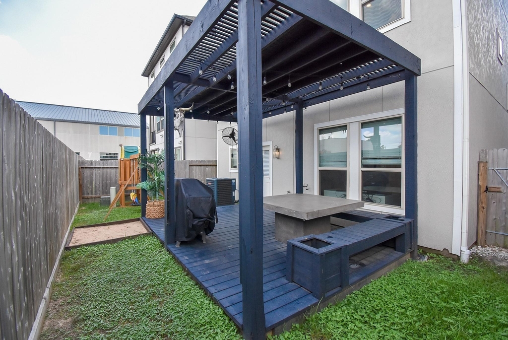 10606 Centre Shadows Drive - Photo 35