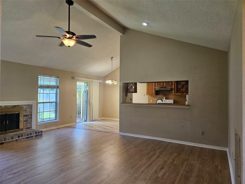 2822 Chimneystone Drive - Photo 4