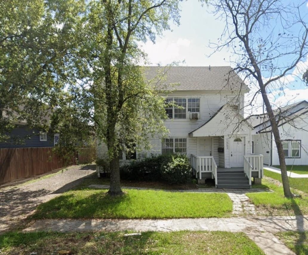 1552 Lombardy Street - Photo 1