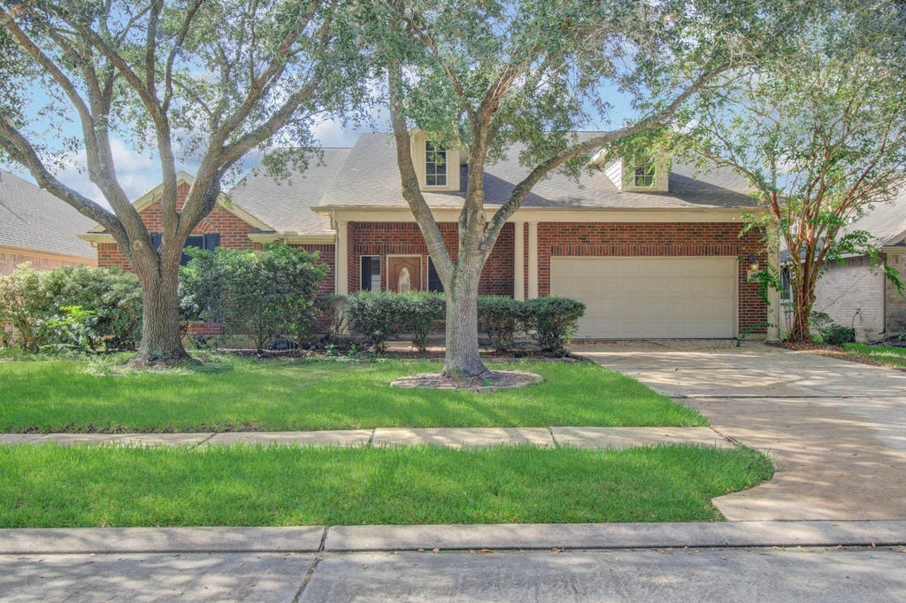 17611 Emerald Garden Lane - Photo 0