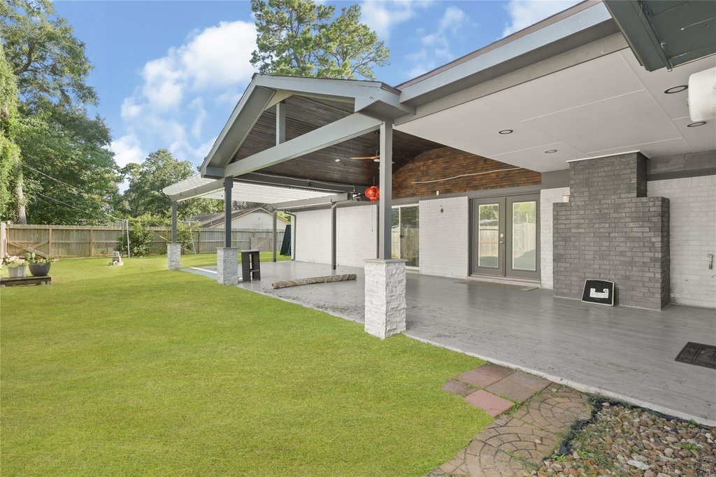 12018 Beinhorn Drive - Photo 2