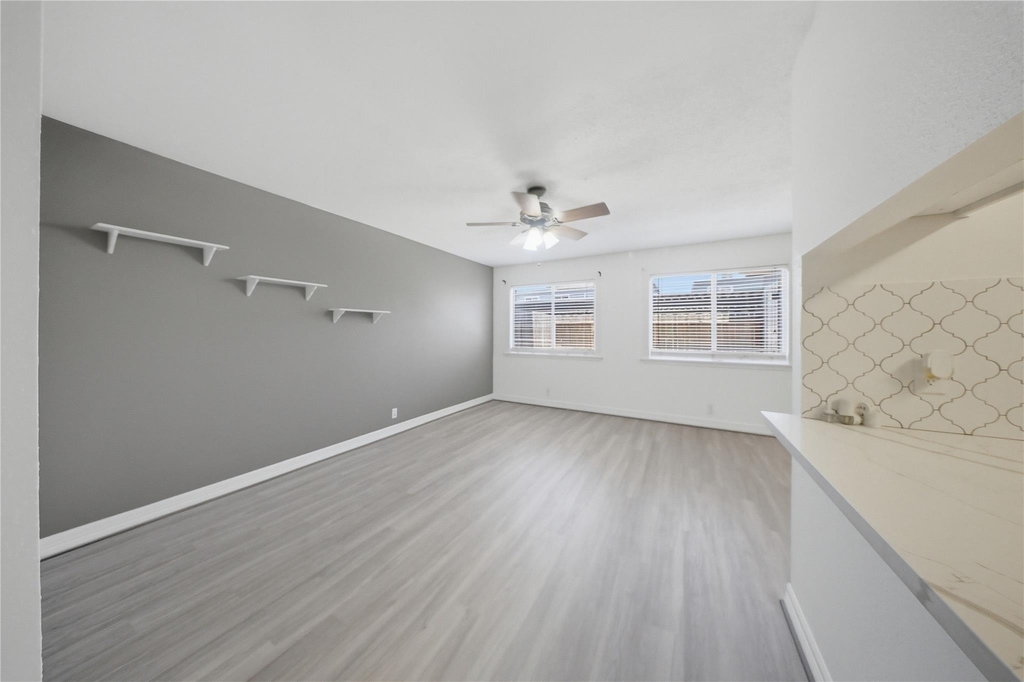 11002 Hammerly Boulevard - Photo 4