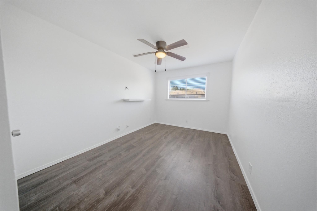 11002 Hammerly Boulevard - Photo 8