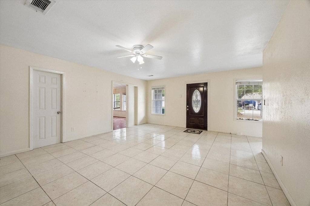 10910 Keese Drive - Photo 8