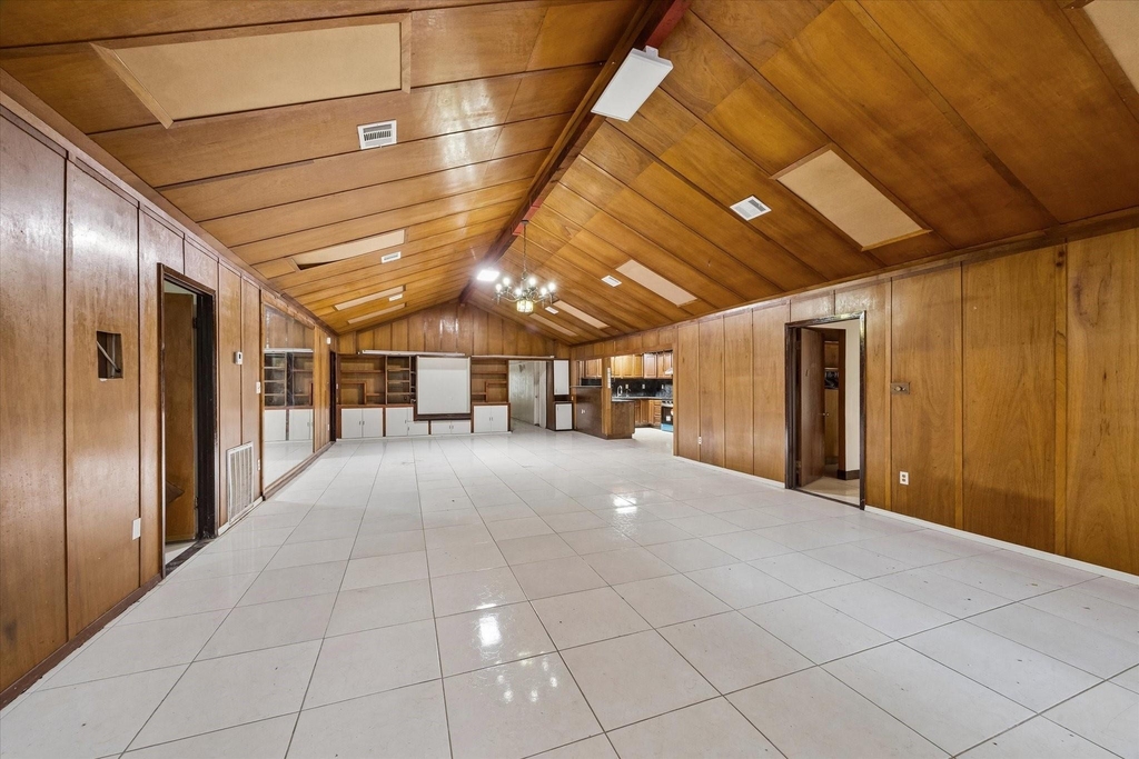10910 Keese Drive - Photo 2