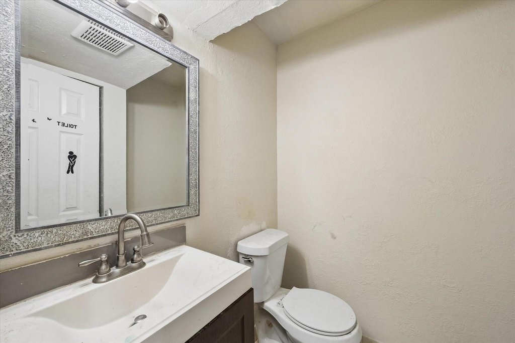 10910 Keese Drive - Photo 10