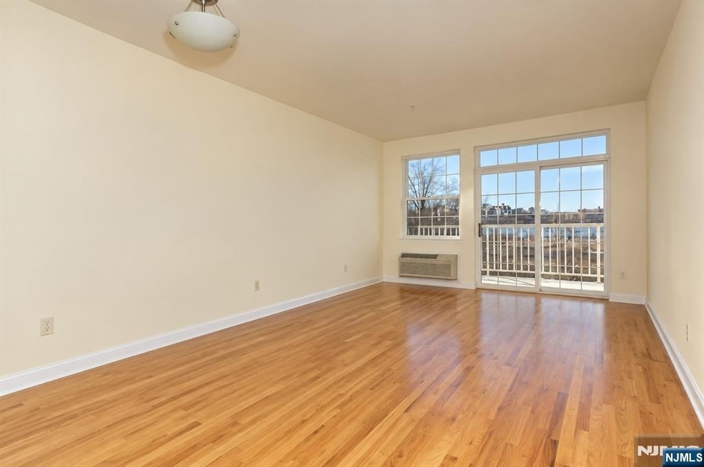 1100 River - Photo 7