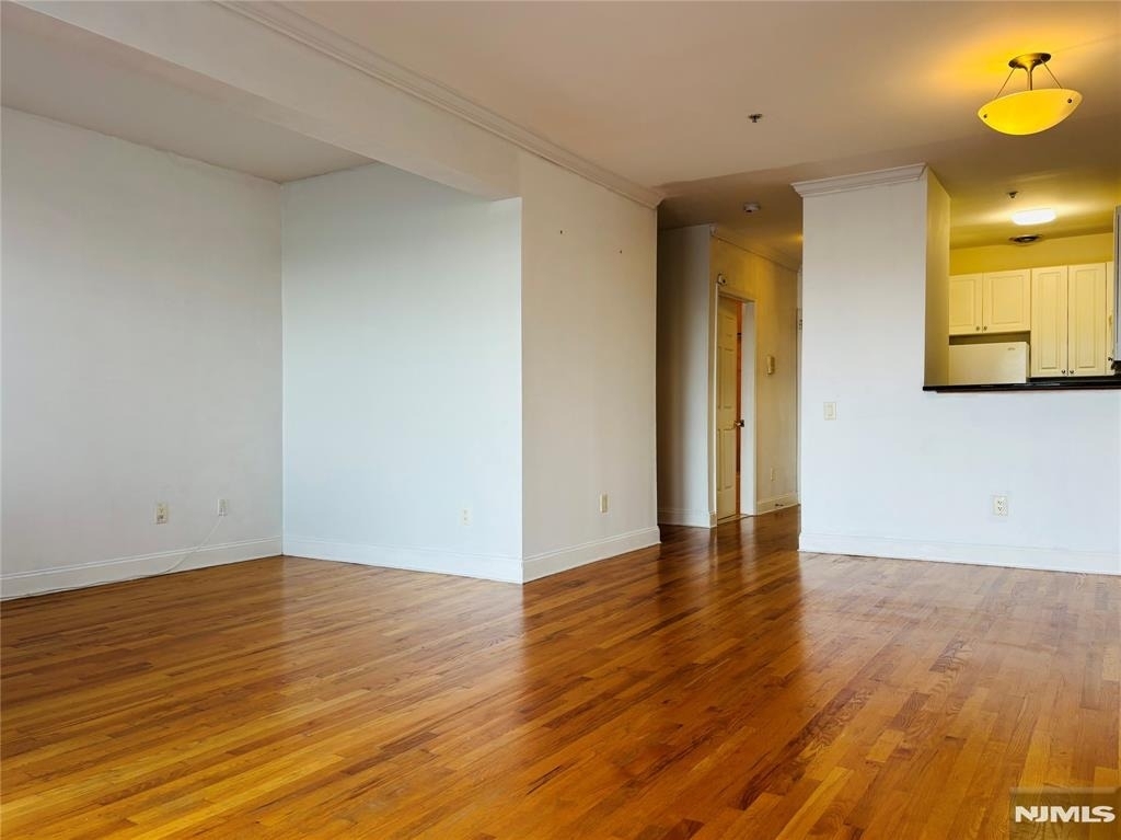 1100 River - Photo 10