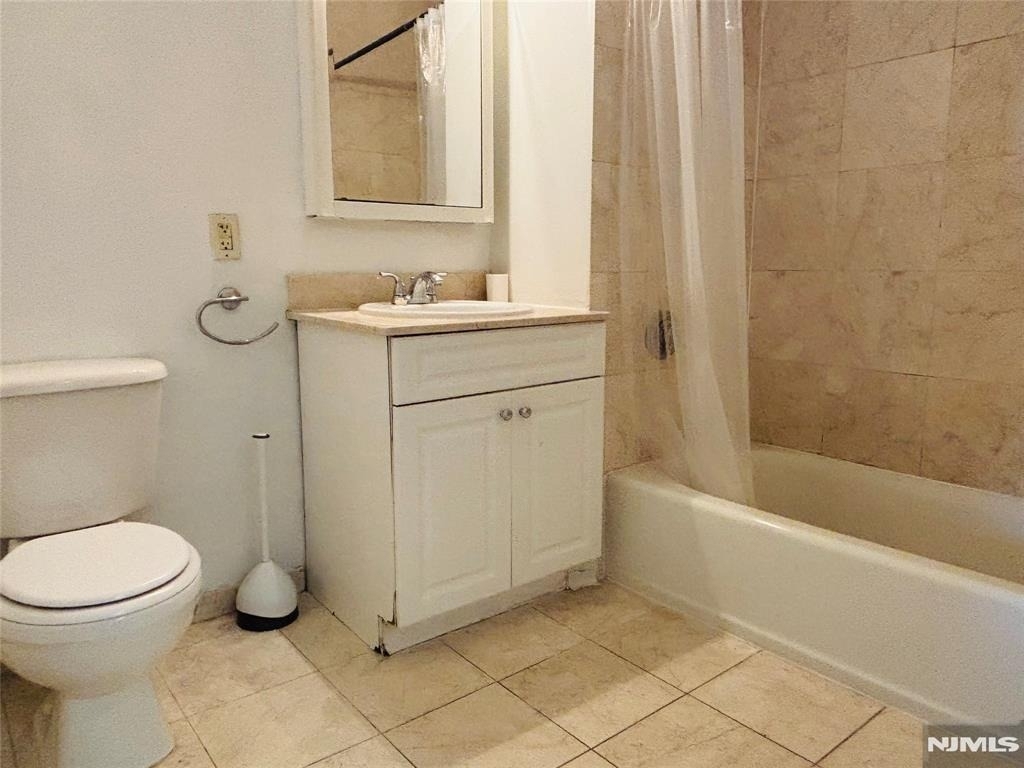 1100 River - Photo 13