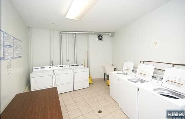 1100 River - Photo 16