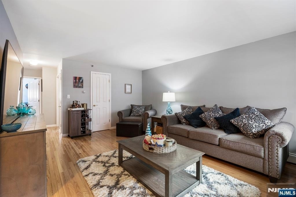 164 Clinton - Photo 1