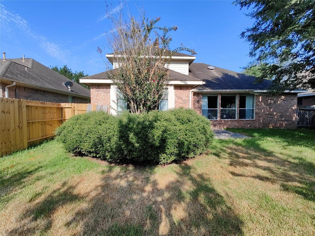 1035 Sussex Trail - Photo 22
