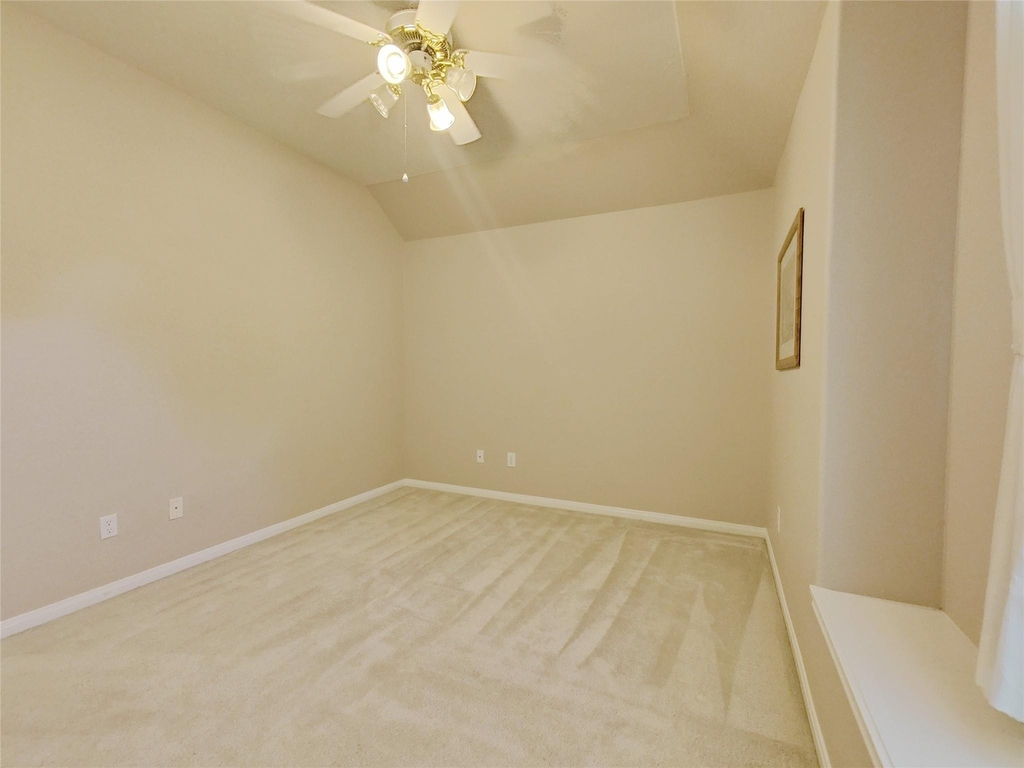 1035 Sussex Trail - Photo 12