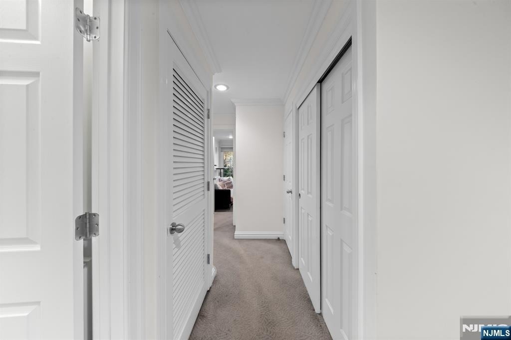 208 Cambridge - Photo 11