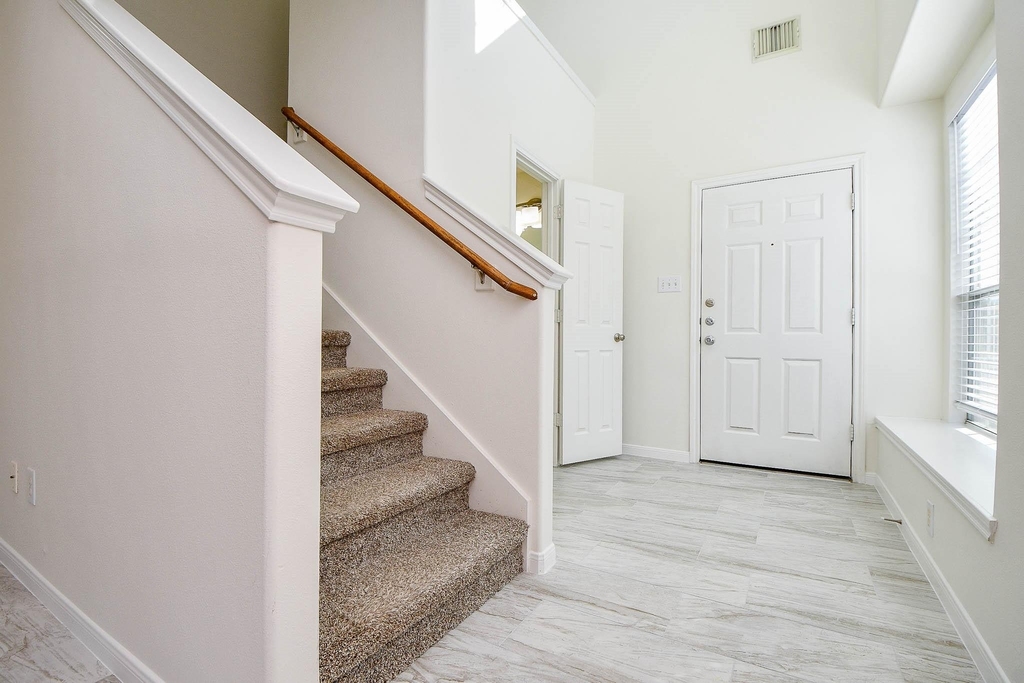5607 Stonecloud Lane - Photo 6