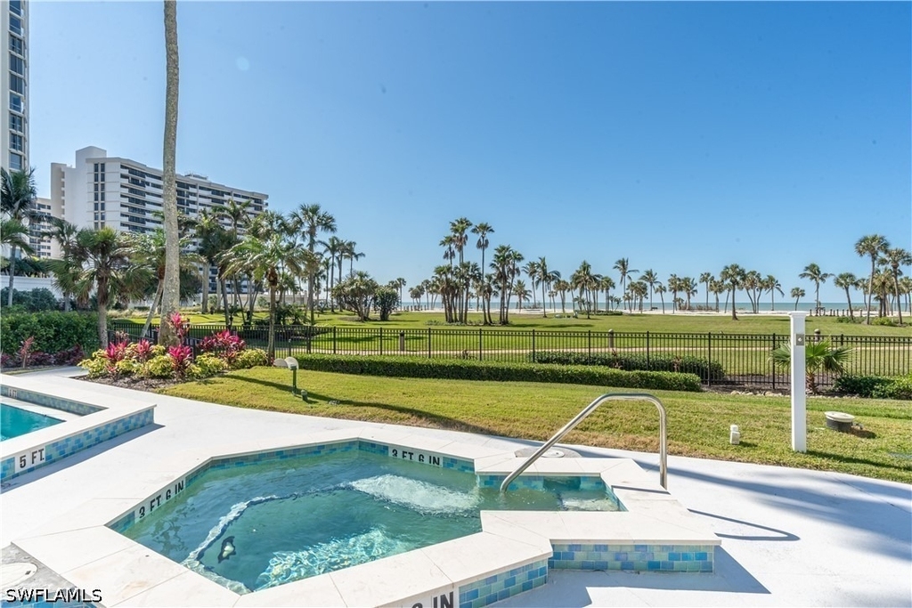 4031 Gulf Shore Boulevard N - Photo 3