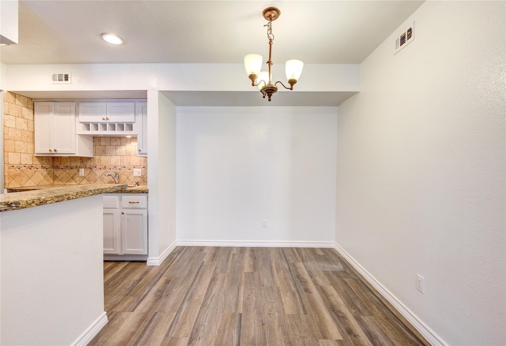 10202 Forum Park Drive - Photo 6