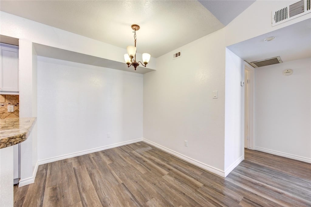 10202 Forum Park Drive - Photo 5