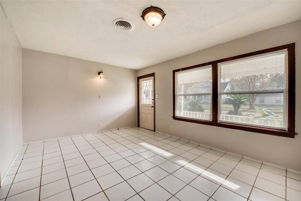6506 Westview Drive - Photo 3