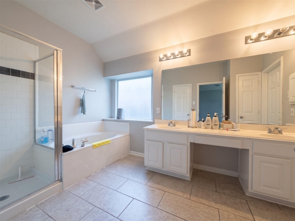 3314 Stonehurst Court - Photo 10