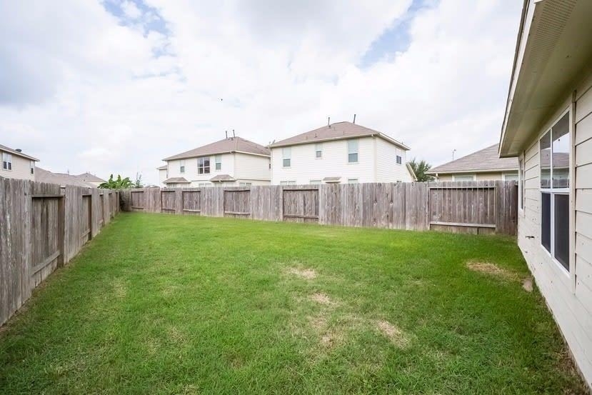 5802 Le Carpe Plantation Court - Photo 15