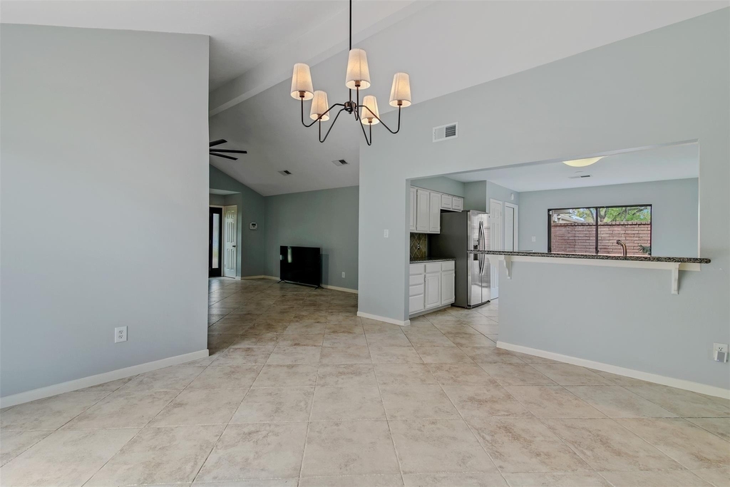 2207 Briarwest Boulevard - Photo 4