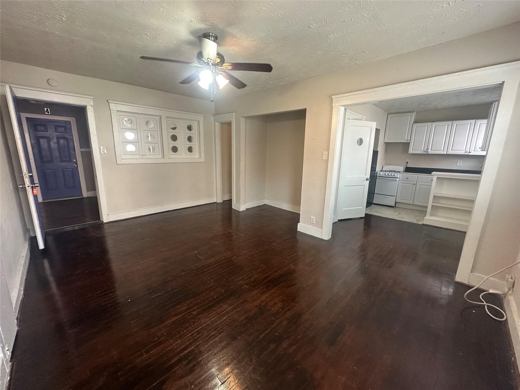 1624 Holman Street - Photo 3