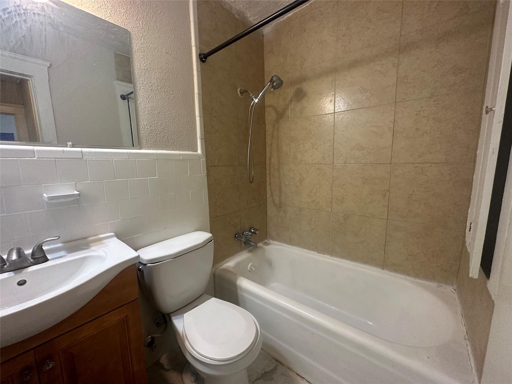 1624 Holman Street - Photo 11