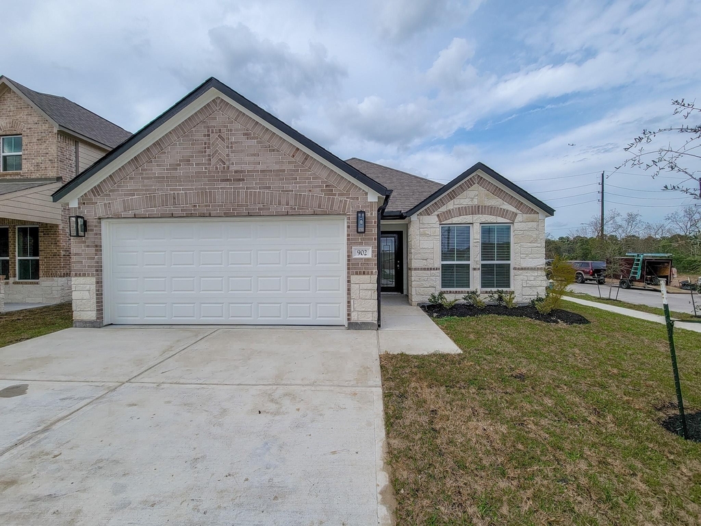 902 Cold Snow Drive - Photo 1