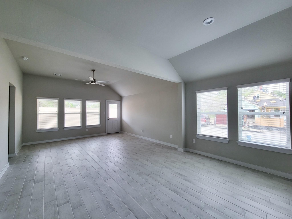 902 Cold Snow Drive - Photo 22