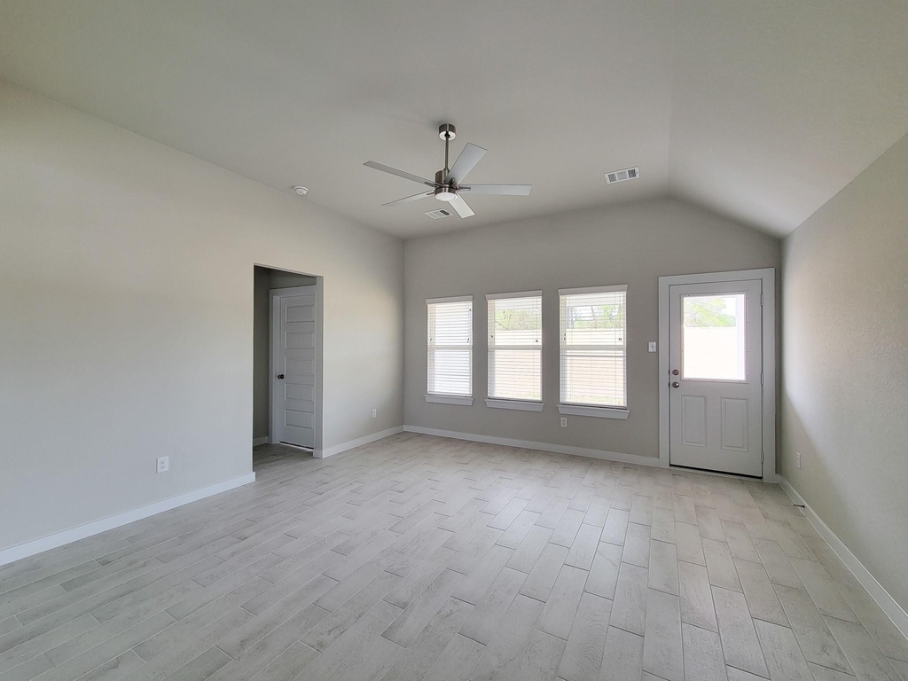 902 Cold Snow Drive - Photo 24